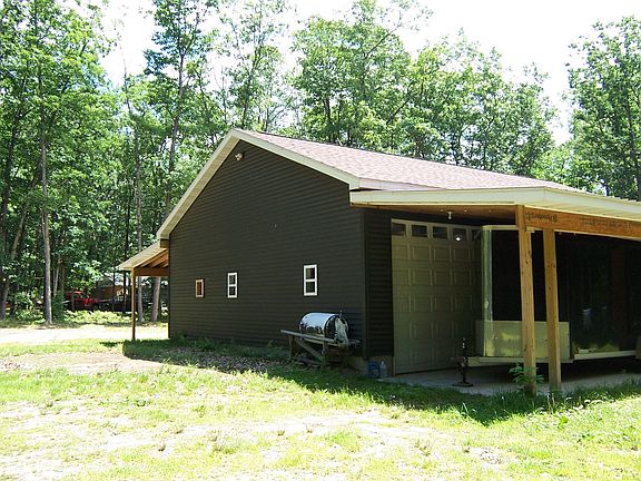 3rd image of 6100 Gate Rd