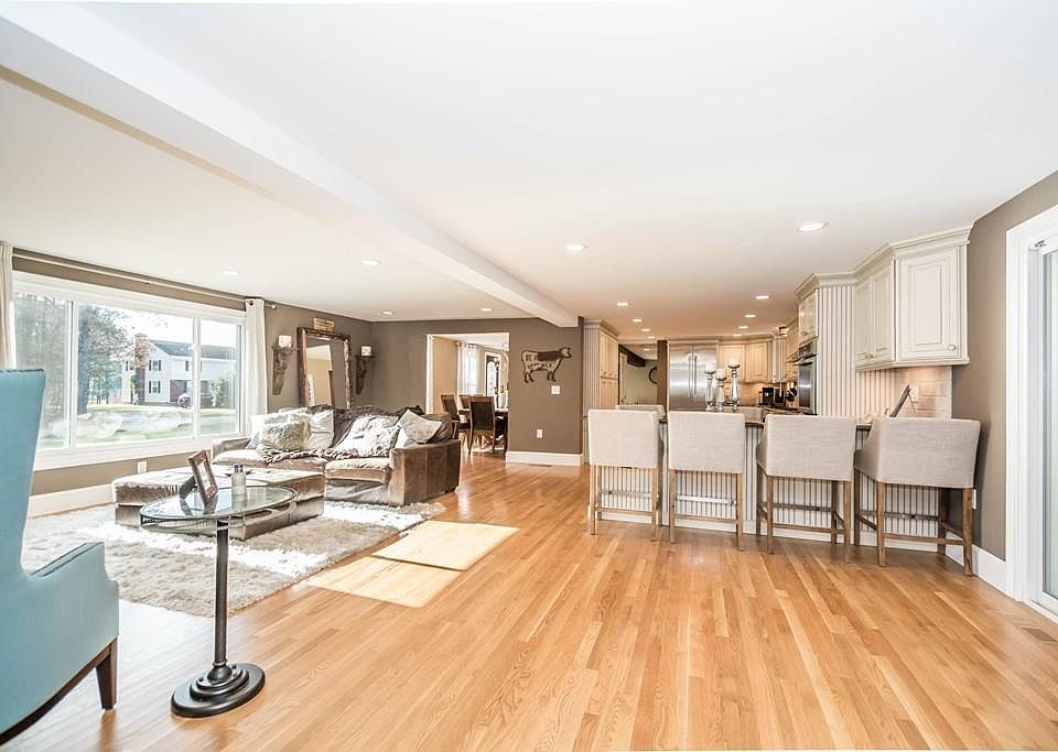 76 Lowell St, Dunstable, MA 01827 Zillow