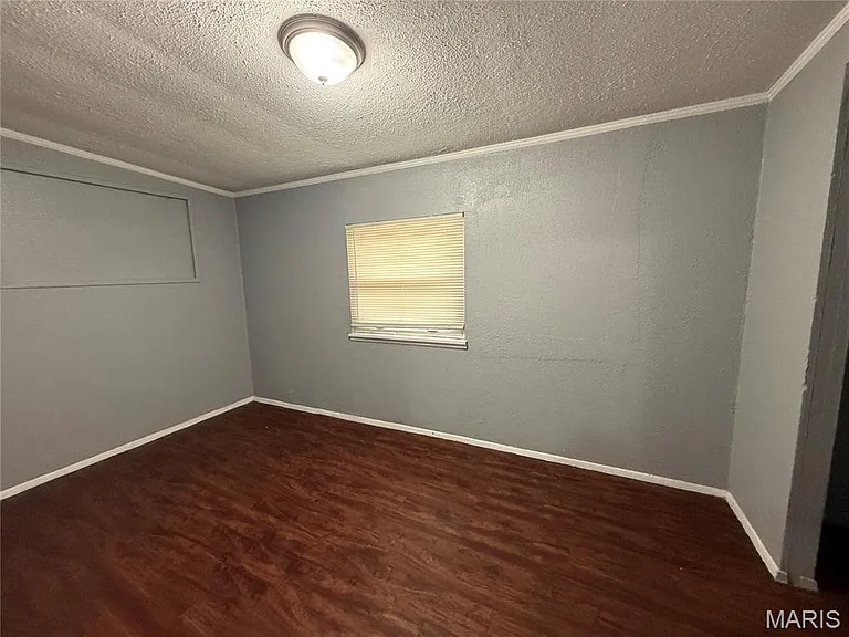 452 Bluff Dr — Photo 5