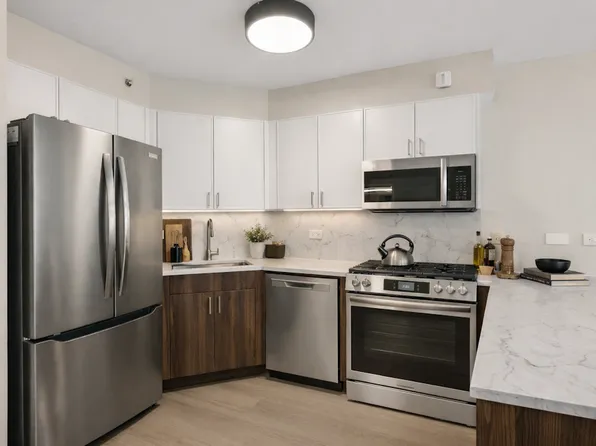 776 Sixth Avenue image 1 of 47