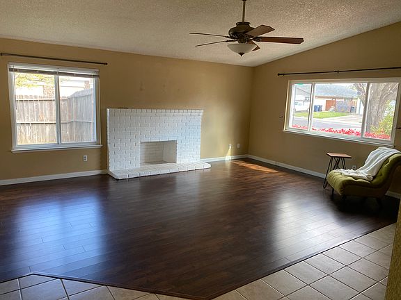 4th image of 7969 Larwin Dr