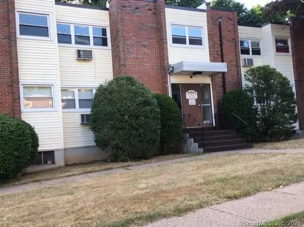 9 Thompson Rd APT B, Manchester, CT 06040