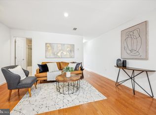 2121 Carpenter St #2, Philadelphia, PA 19146
