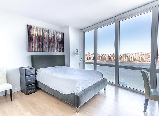 Rented by BARNES New York | media 2