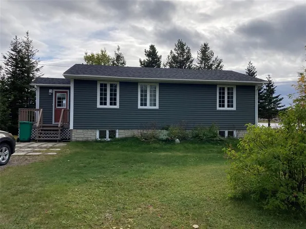 32 River Road, North West River, NL A0P1M0