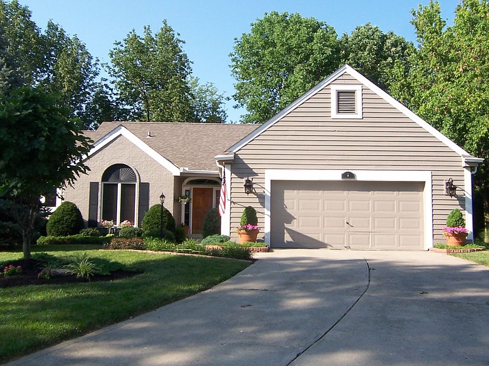 1st image of 2 Curry Ln