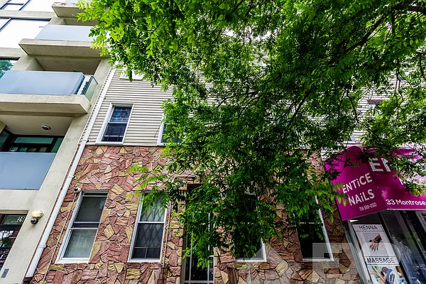 Rented by EXR | media 62