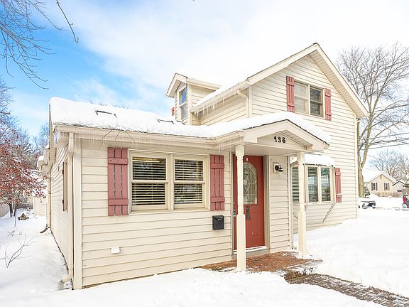 2nd image of 138 Woodlawn St