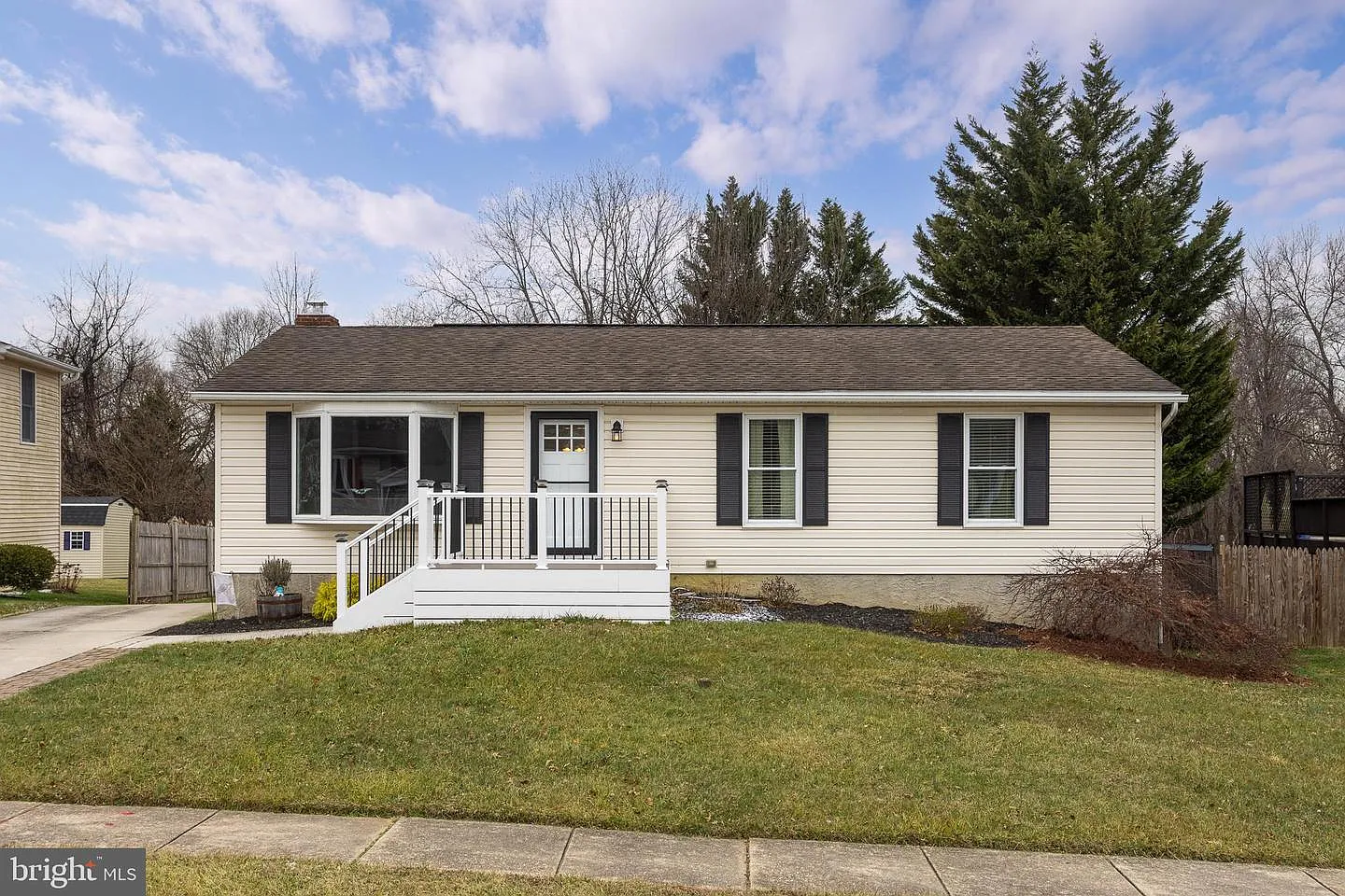 12124 Buttonwood Ln photo 1