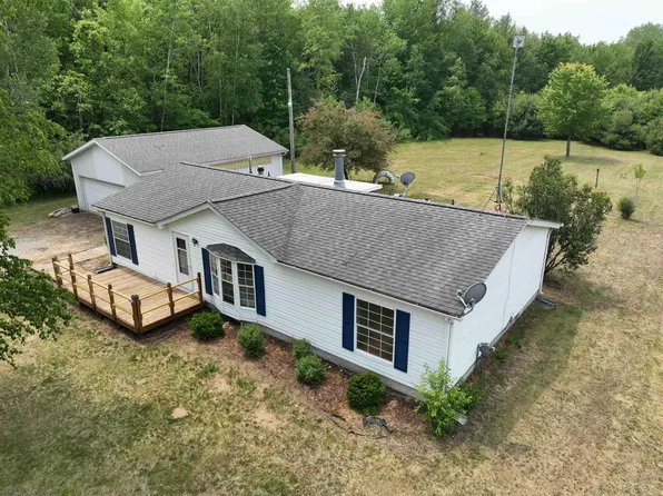 6188 Oak Rd, Vassar, MI 48768