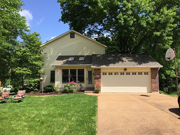 3rd image of 1302 Lockett Ln