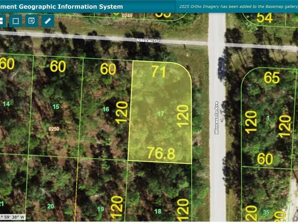 27381 Nassau Dr #17, Punta Gorda, FL 33955