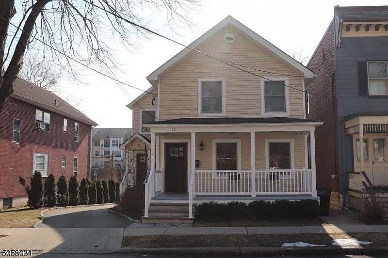 1st image of 174 Church St #1