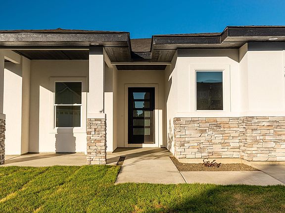 Large Front Porch For Enjoying The Yard