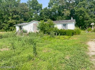 610 Cedar Acres Dr, Chocowinity, NC 27817