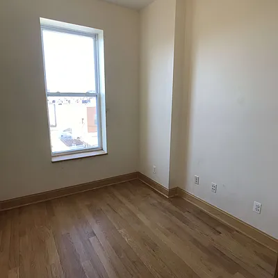 Rented by Calabrese Real Estate | media 13