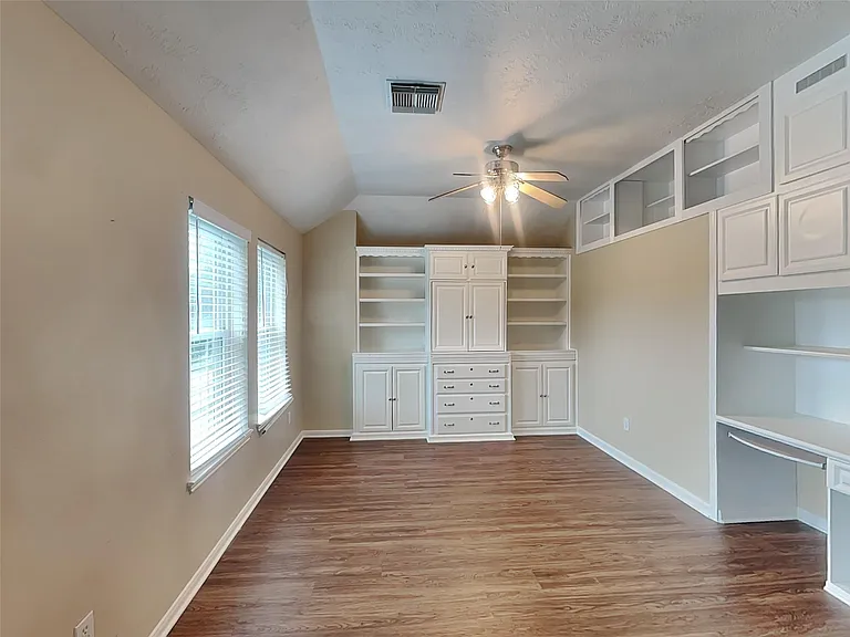 26887 Castlecliff Ln — Photo 10