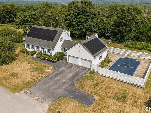 2nd image of 55 Glebas Road