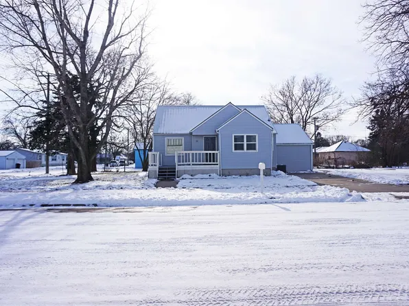 211 W 12th St, Schuyler, NE 68661