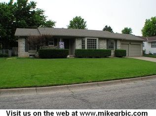 9815 Harvest Ln, Wichita, KS 67212