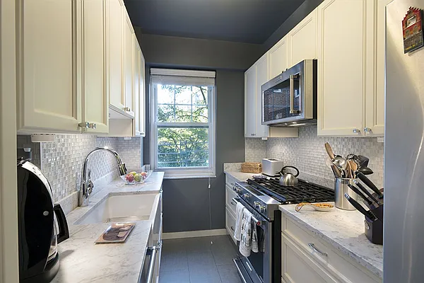 Sold by Corcoran | media 16