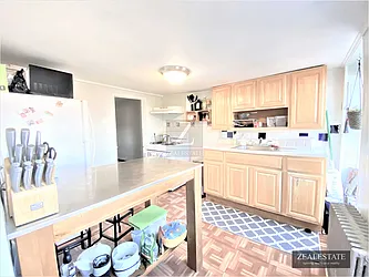 Rented by ZealEstate Group Inc