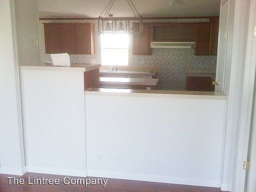 2nd image of 157 Cochise Dr