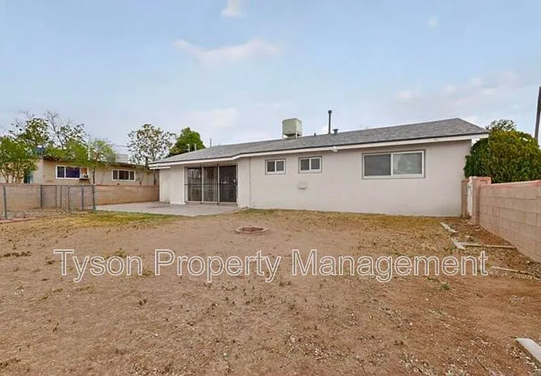 3503 Montclaire Dr NE — Photo 29