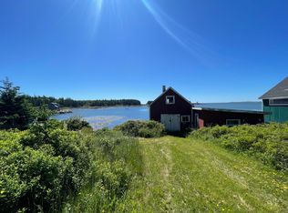 5 Narrows Island Rd, Vinalhaven, ME 04863