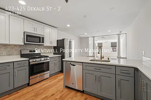 423-425 Dekalb St #2 Photo 1 423-425 Dekalb St #2 Photo 1