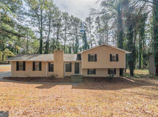 3090 Chimney Rdg W, Snellville, GA 30078
