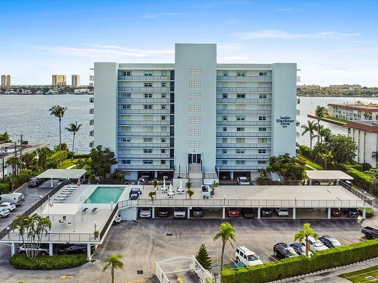 3040 Lake Shore Dr #101 — Photo 47