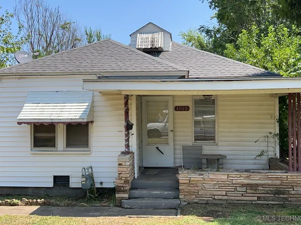 1015 N Delaware Pl, Tulsa, OK 74110