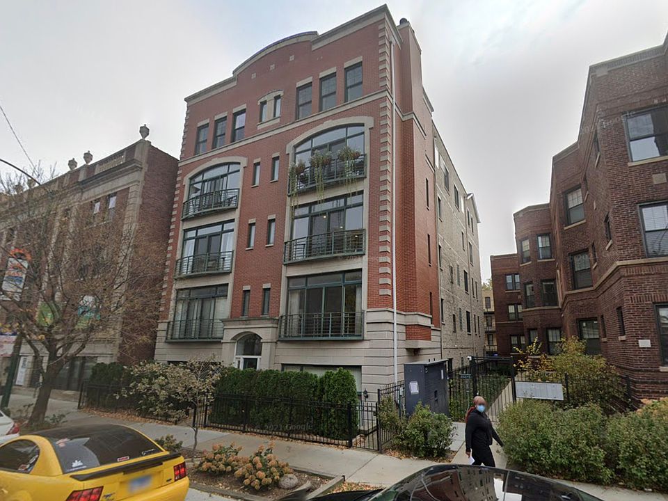 1st image of 727 W Belmont Ave APT 10
