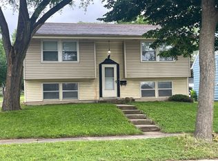 4132 W Kiehnau Ave, Milwaukee, WI 53209