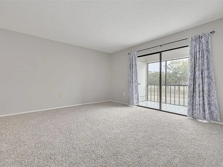 218 Caryl Way — Photo 8
