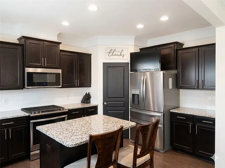 6272 Century Park Pl SE — Photo 7