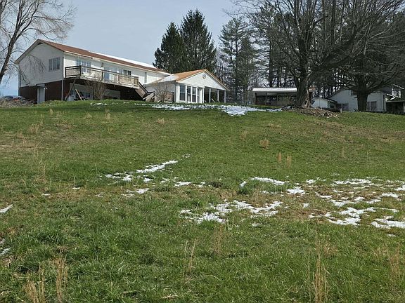 3rd image of 6898 Webster Rd