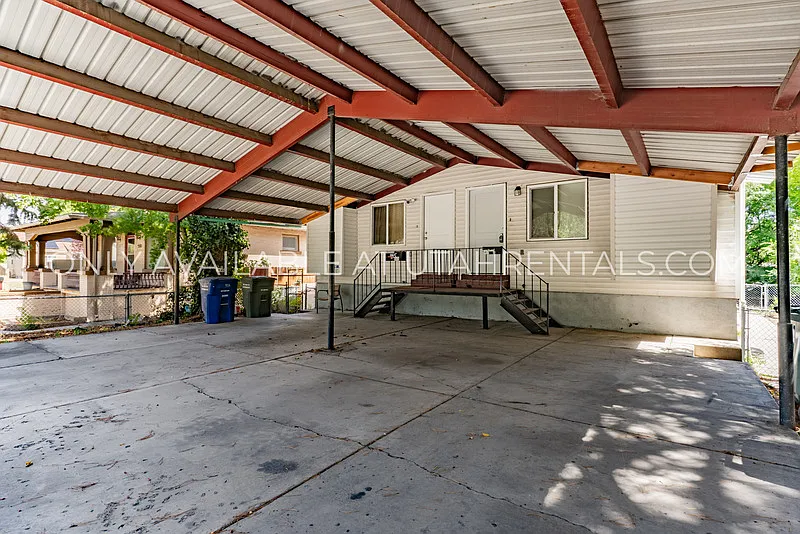 2 bed, 1.5 bath, 1080 sqft, $1,400 — Photo 3