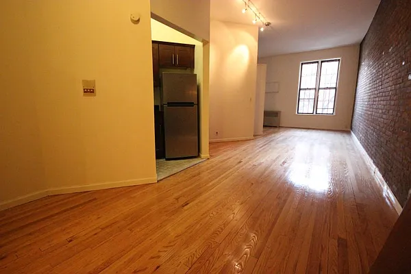 Rented by Keyah Enterprises | media 21