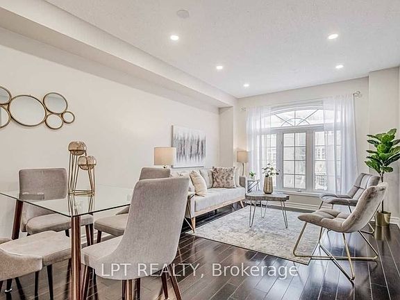 4th image of 12 Axelrod Ave