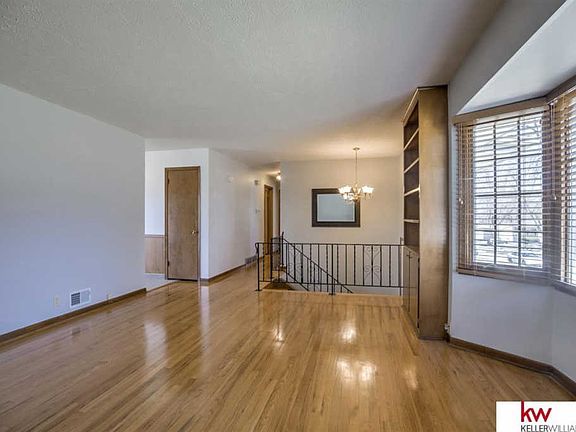 4th image of 2518 S 123rd Ave