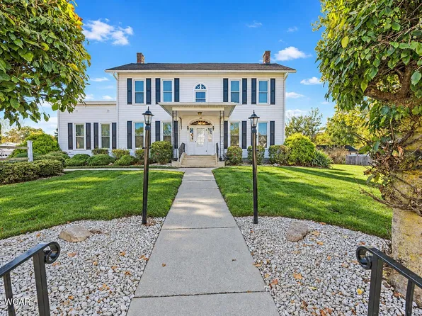 306 N Elizabeth St, Belle Center, OH 43310