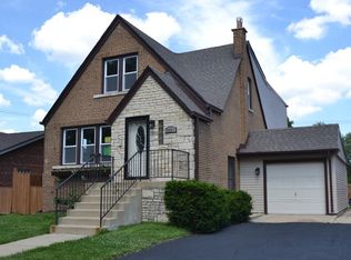 9521 S Ridgeway Ave, Evergreen Park, IL 60805