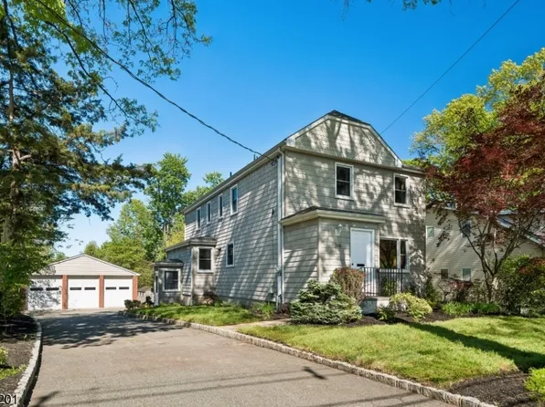 186 W Northfield Rd, Livingston Twp., NJ 07039