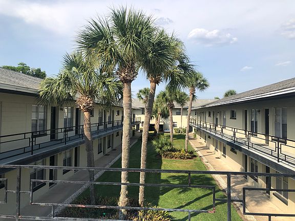 5th image of 4328 Edgewater Dr APT A102