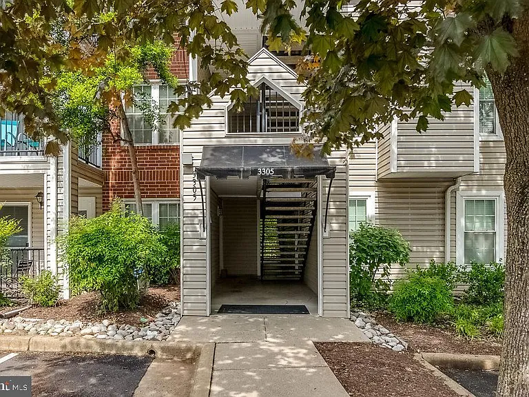3305 Wyndham Cir #353 — Photo 3