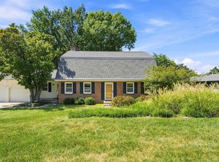 1529 Westwind Dr, Manhattan, KS 66503