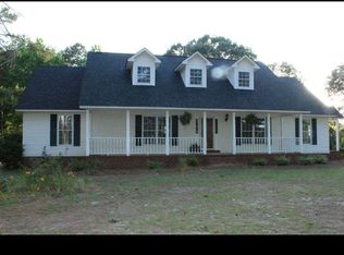 380 Middendorf Rd, Hartsville, SC 29550