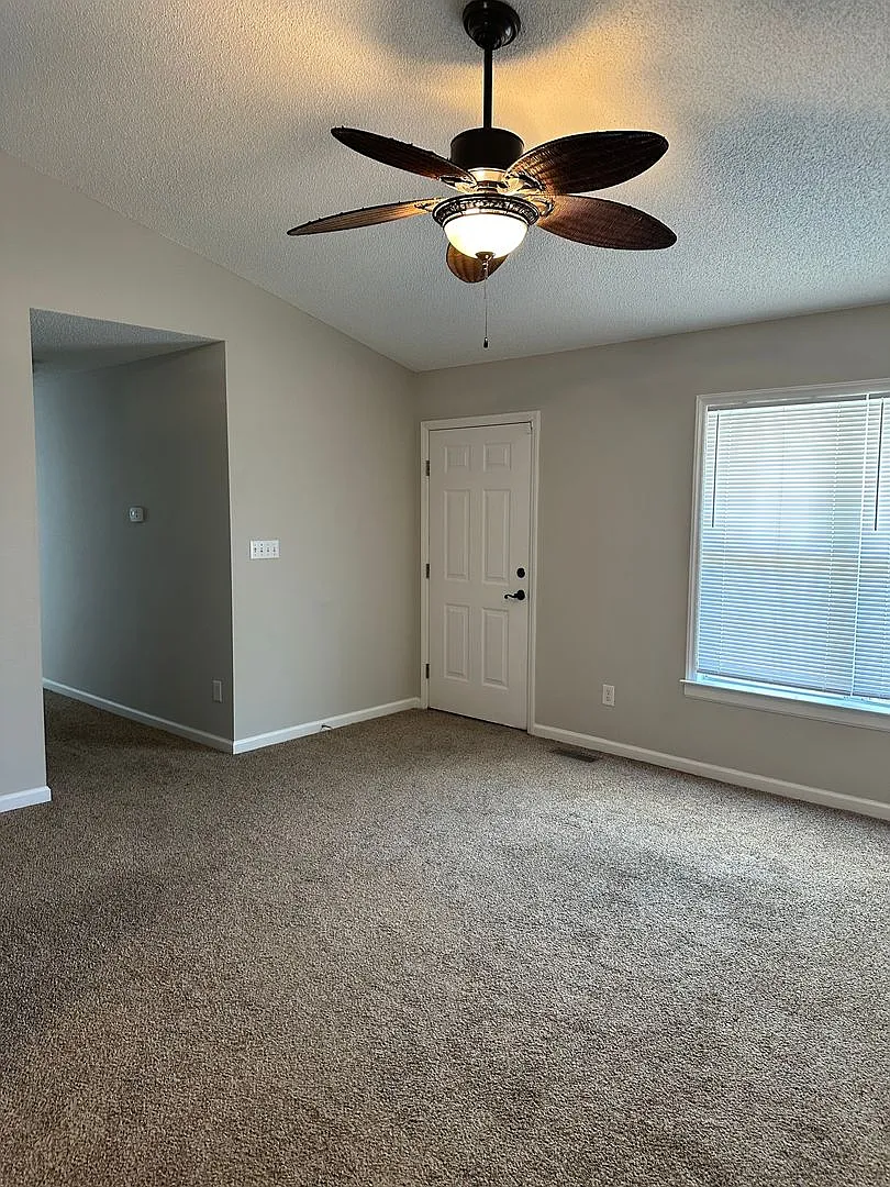 1504 Manora Court — Photo 3